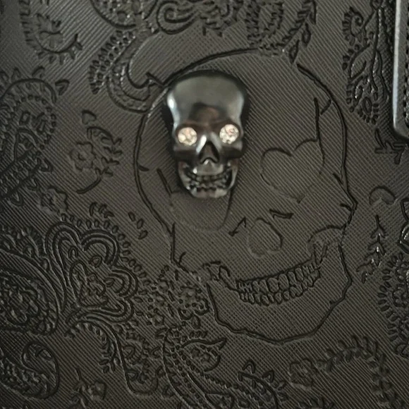 Betsey Johnson Black Embossed Shoulder Bag - Picture 4 of 15